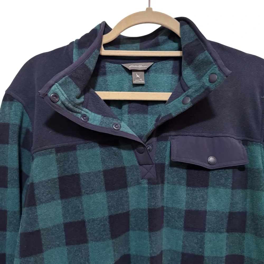 Eddie Bauer Green and Navy Checkered Fleece - size XL EUC - Picture 3 of 9